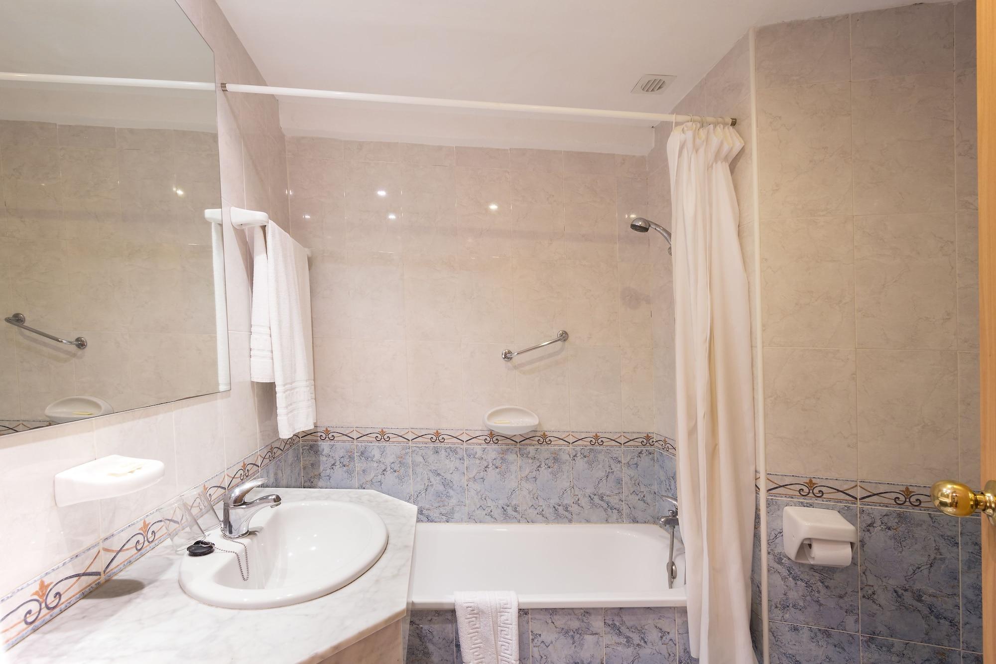 Medplaya Hotel Alba Beach Benalmadena Luaran gambar