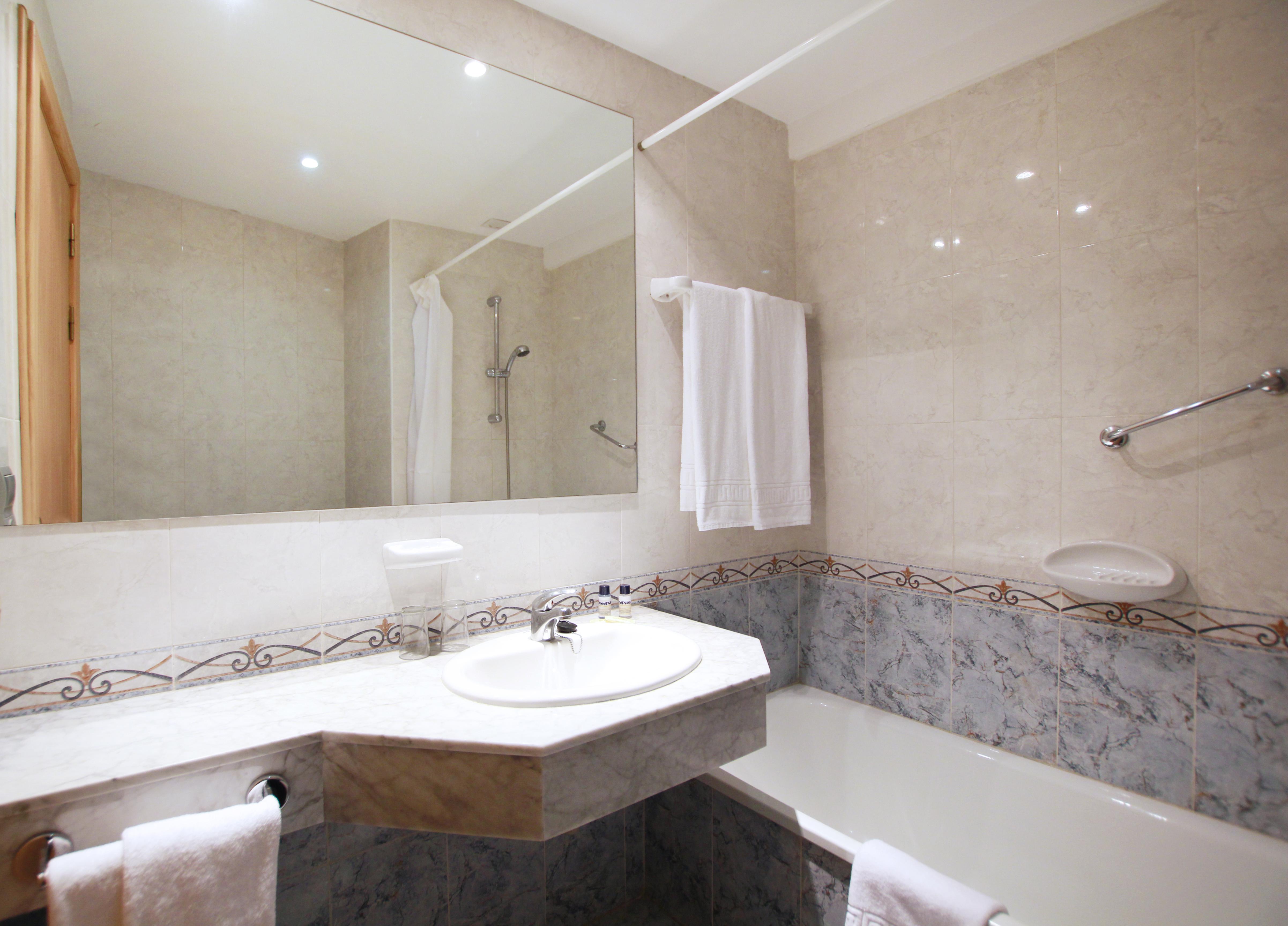 Medplaya Hotel Alba Beach Benalmadena Luaran gambar